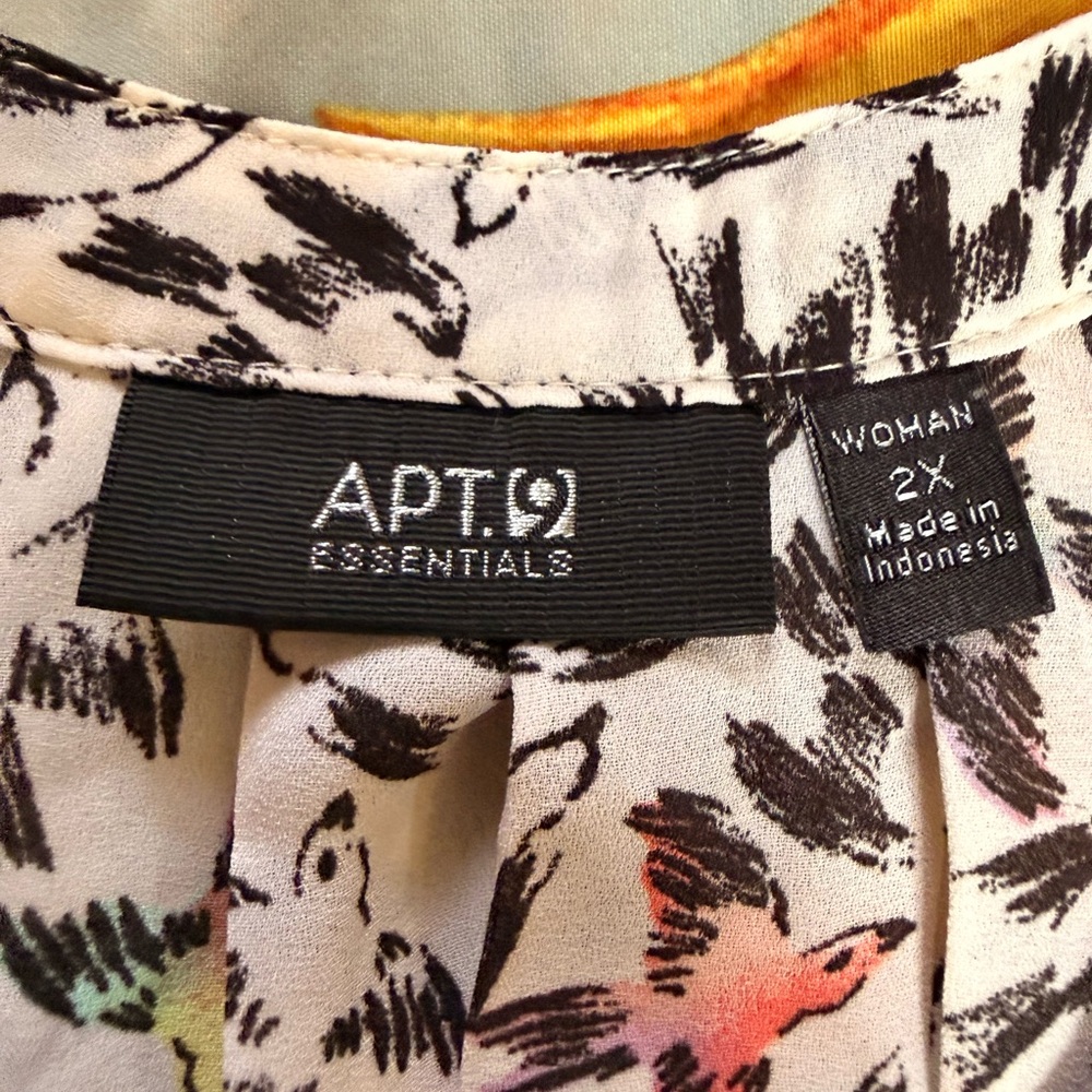 Apt. 9 Black and White Patterned Sleeveless Blouse - Picture 2 of 3
